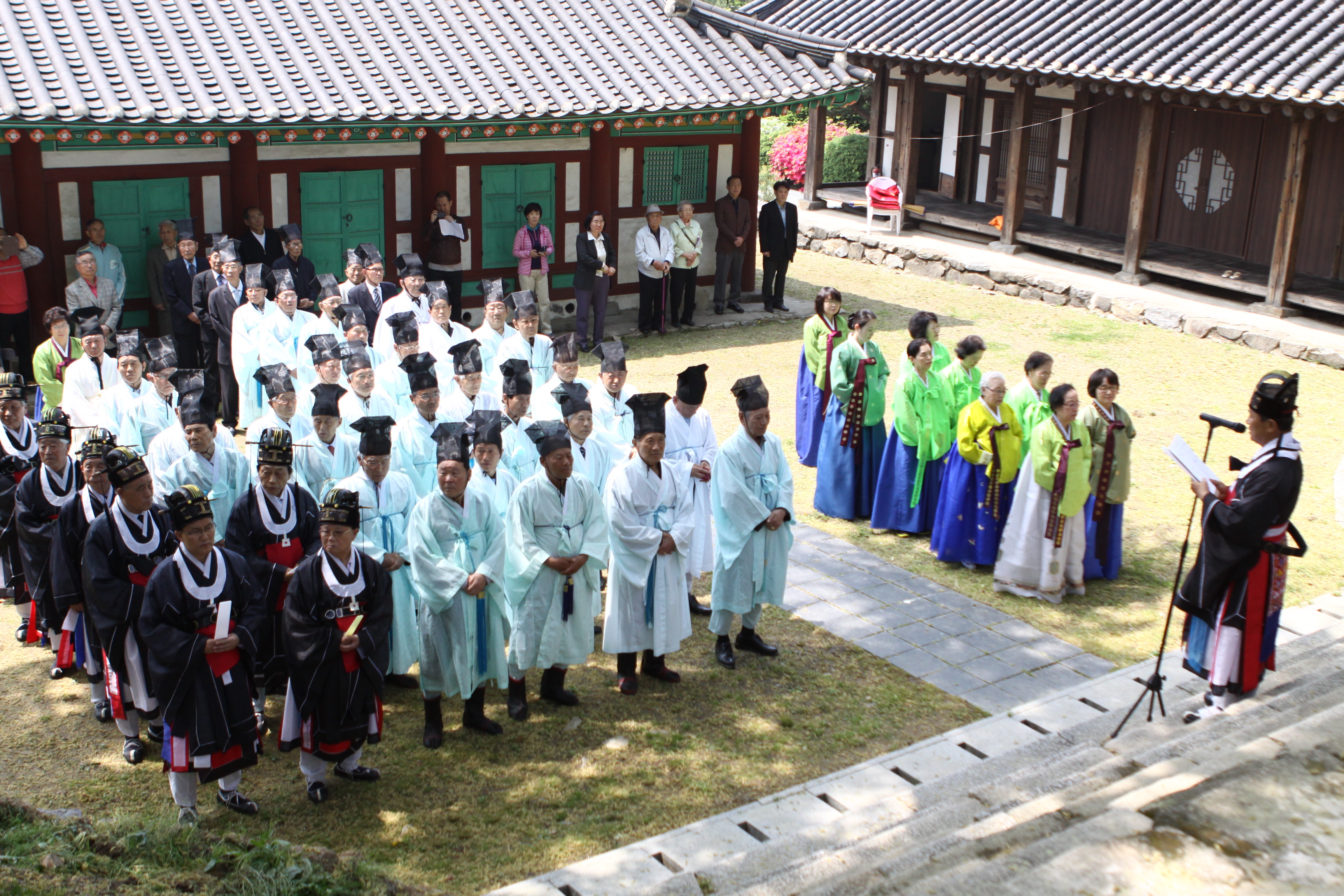 구청장님 향교에서 춘기 석전 대전봉행-2